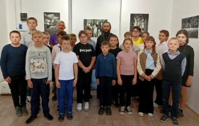 Выставку «Курмыш: второе рождение» посетили курмышские ребятишки